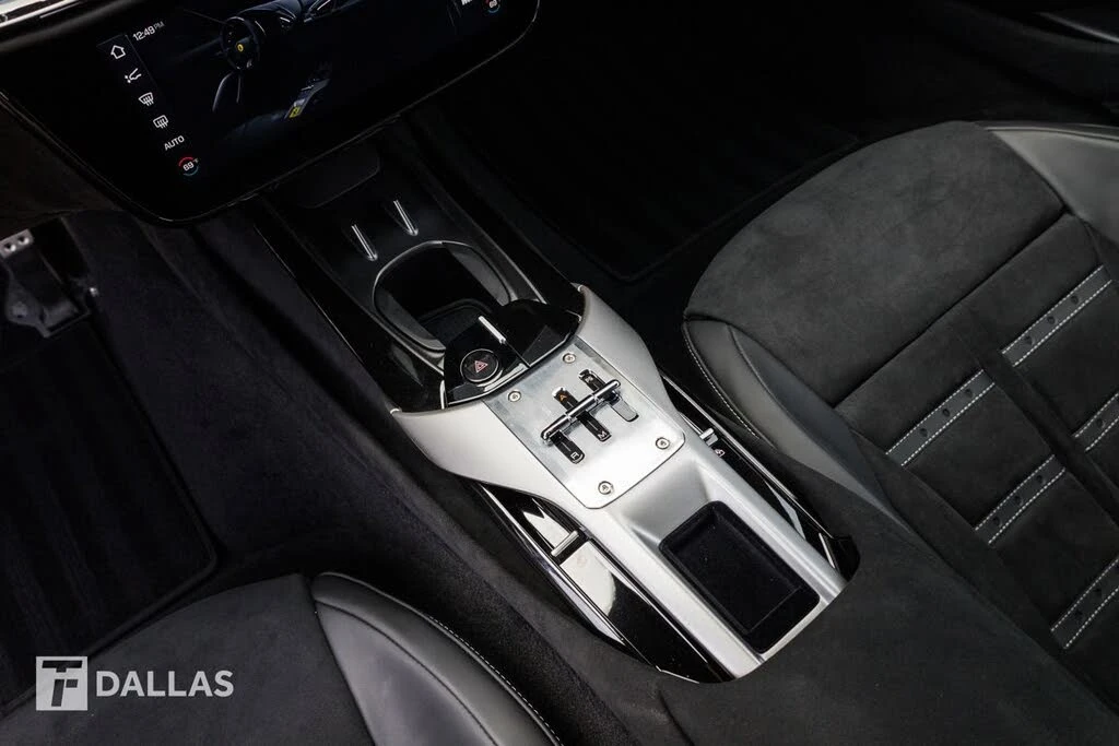2025 Ferrari 12Cilindri - Image 28 of 31