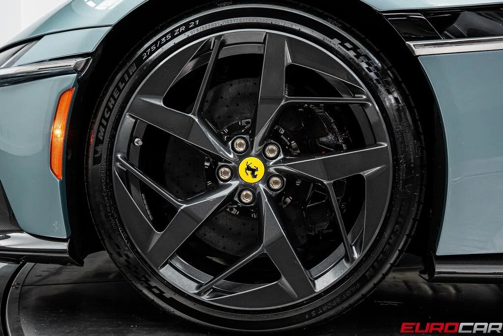 2025 Ferrari 12Cilindri - Image 23 of 31
