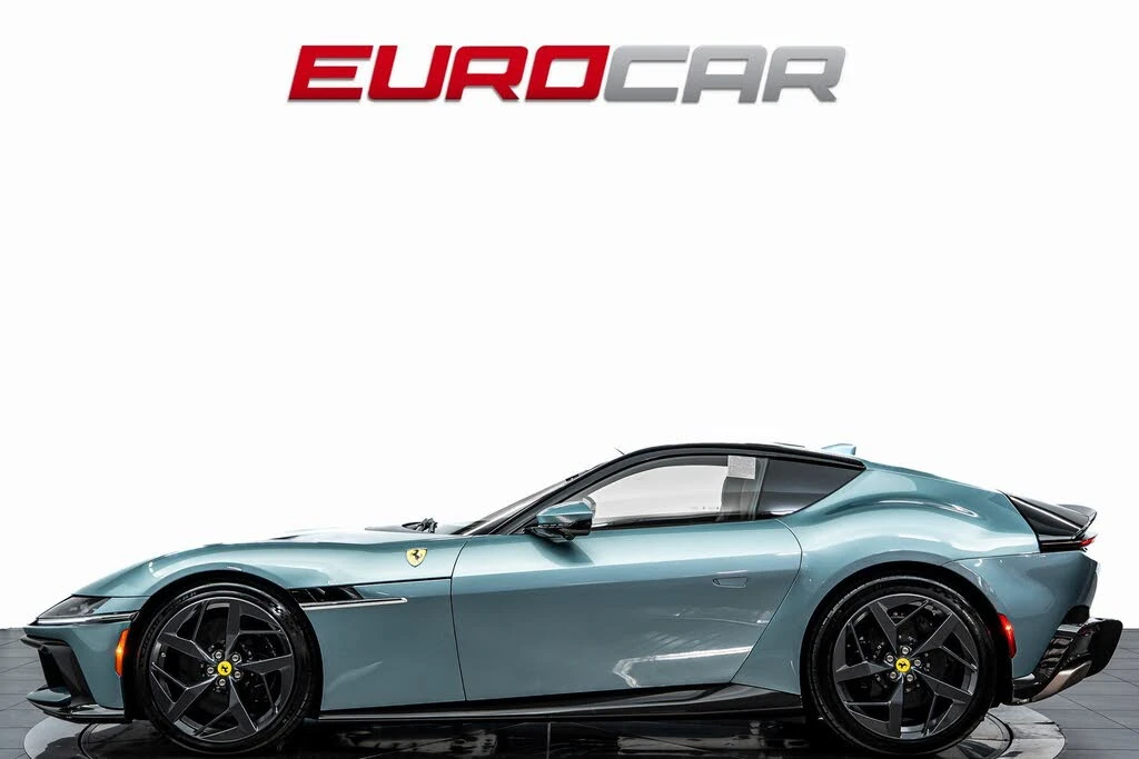 2025 Ferrari 12Cilindri - Image 2 of 31