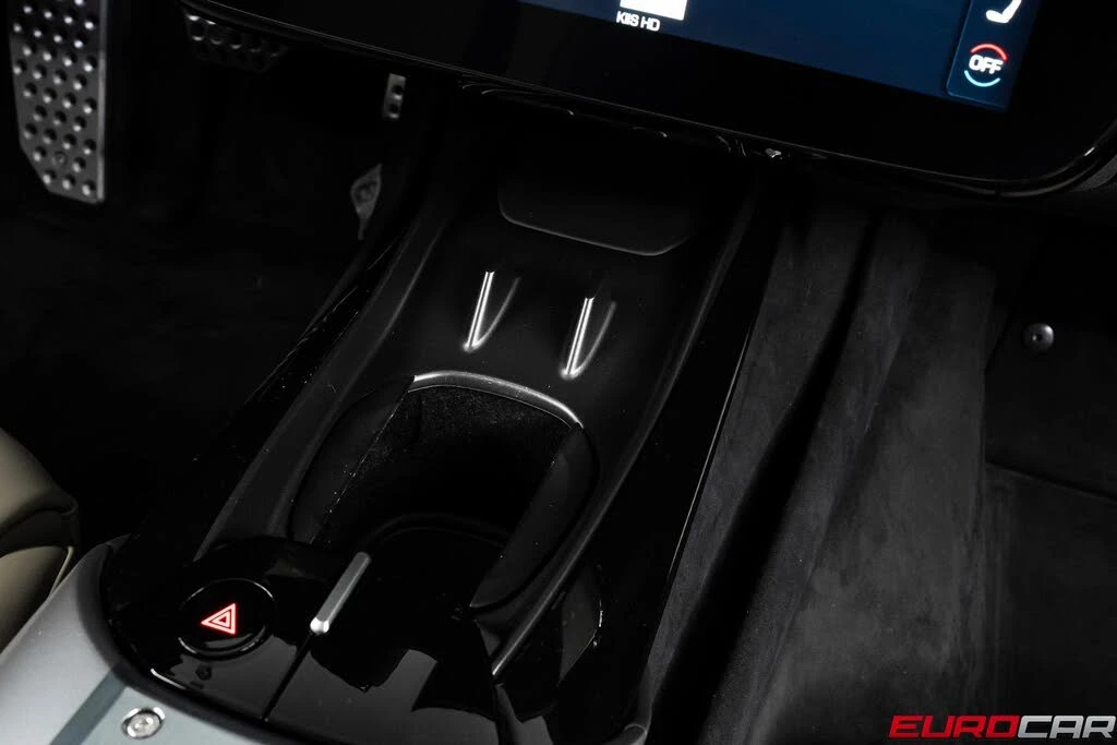 2025 Ferrari 12Cilindri - Image 31 of 31