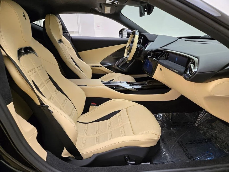 2025 Ferrari 12Cilindri - Image 20 of 31