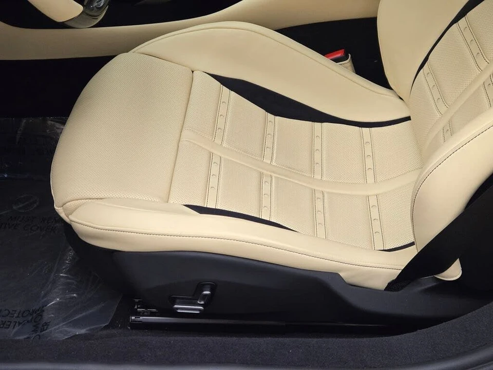 2025 Ferrari 12Cilindri - Image 29 of 31