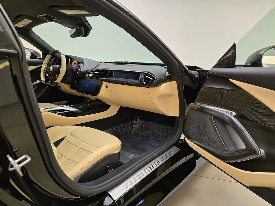 2025 Ferrari 12Cilindri - Image 19 of 31