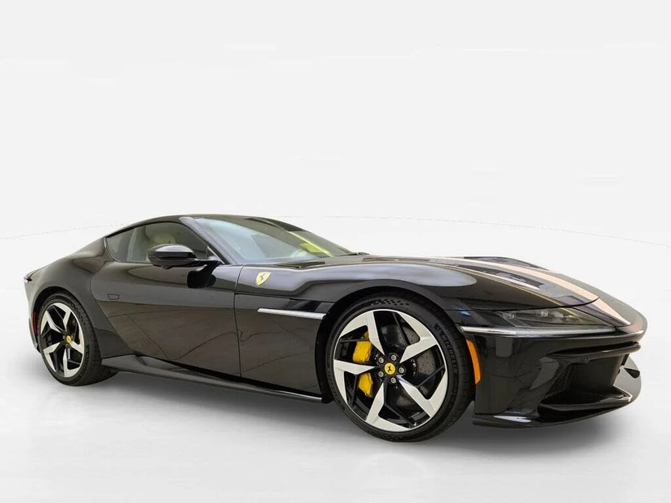 2025 Ferrari 12Cilindri - Image 3 of 31