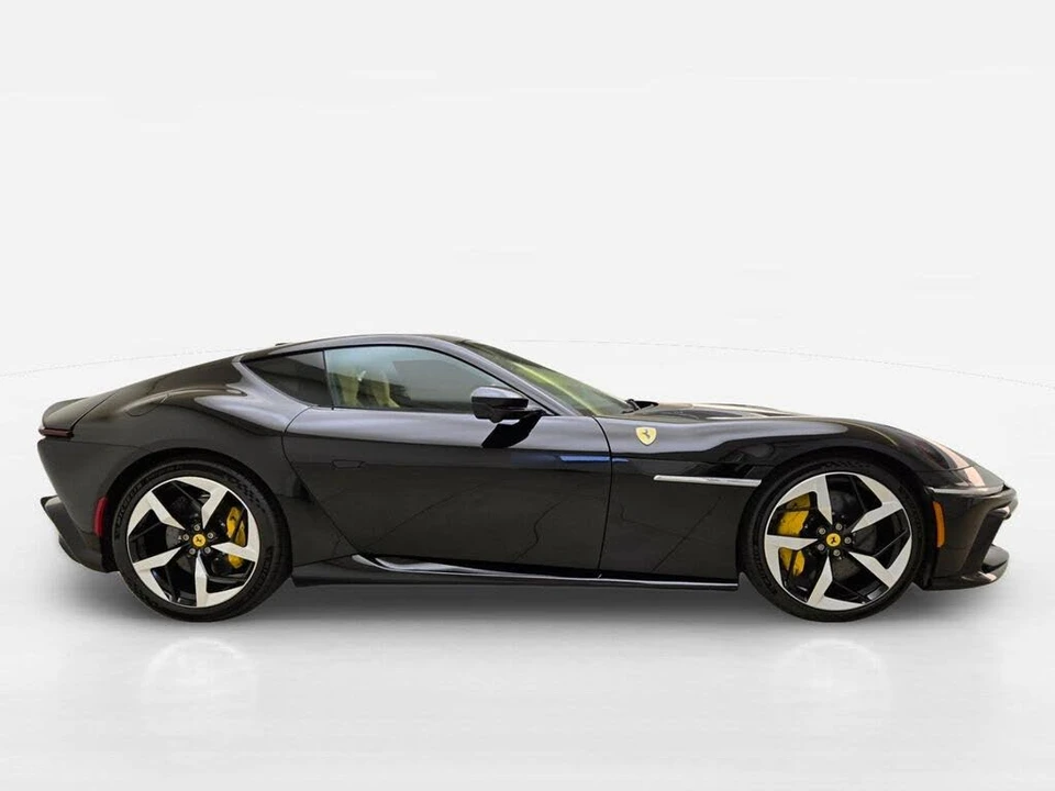2025 Ferrari 12Cilindri - Image 6 of 31