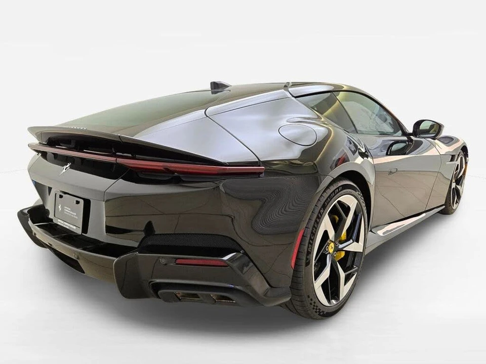 2025 Ferrari 12Cilindri - Image 7 of 31