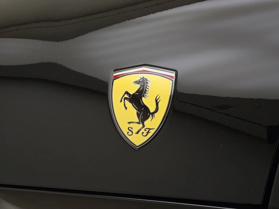 2025 Ferrari 12Cilindri - Image 13 of 31