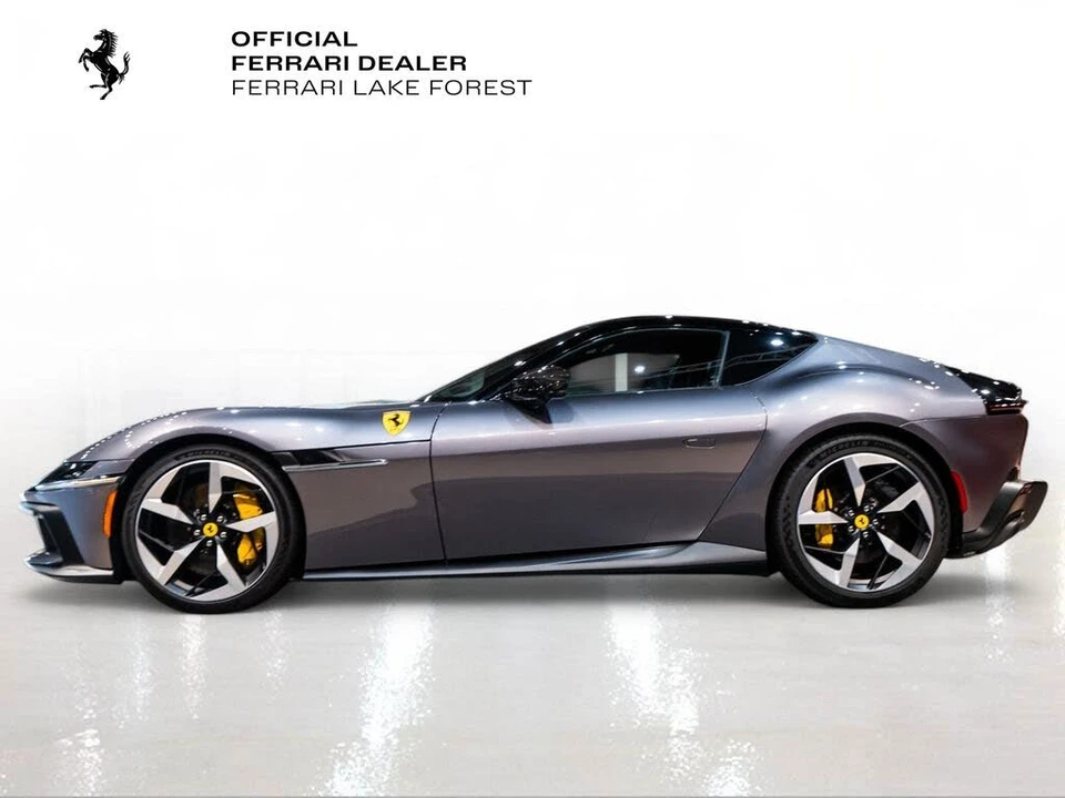 2025 Ferrari 12Cilindri - Image 3 of 31