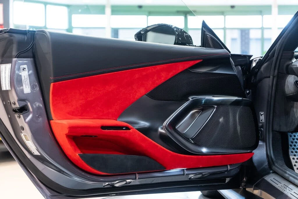2025 Ferrari 12Cilindri - Image 29 of 31