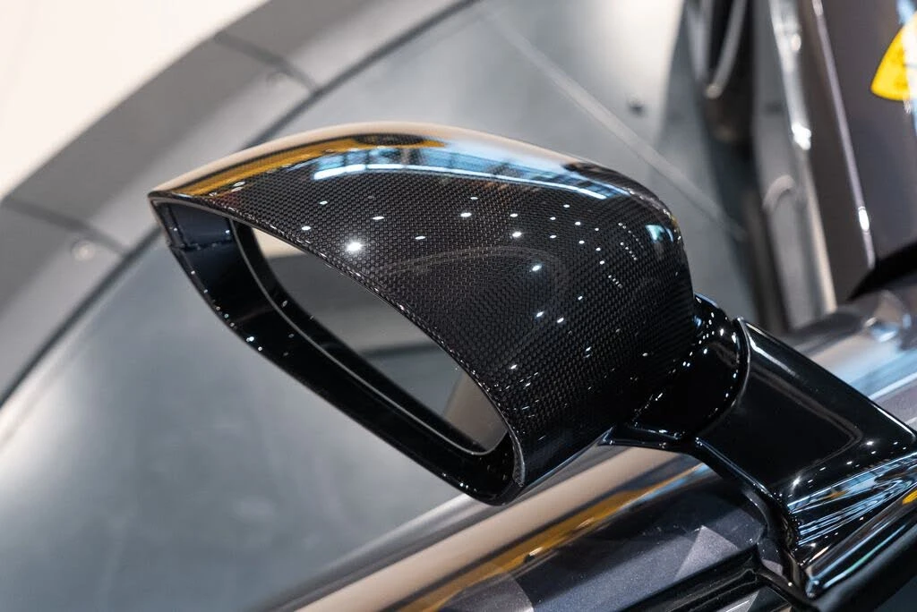 2025 Ferrari 12Cilindri - Image 28 of 31