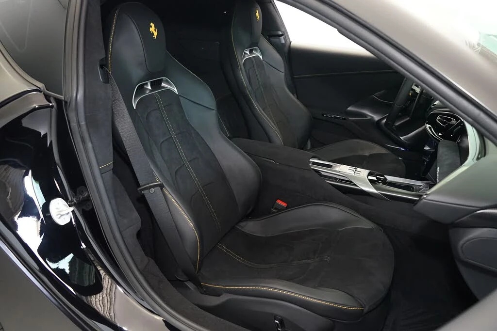 2025 Ferrari 12Cilindri - Image 18 of 31