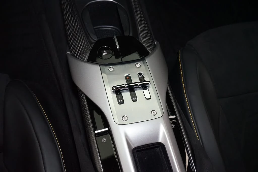 2025 Ferrari 12Cilindri - Image 27 of 31
