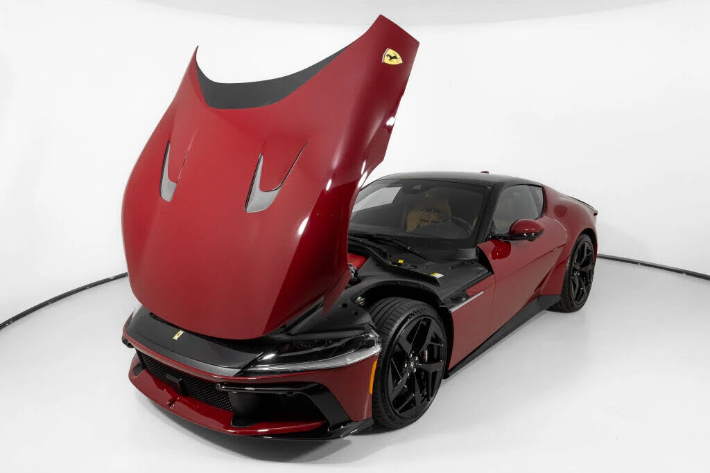 2025 Ferrari 12Cilindri - Image 24 of 31