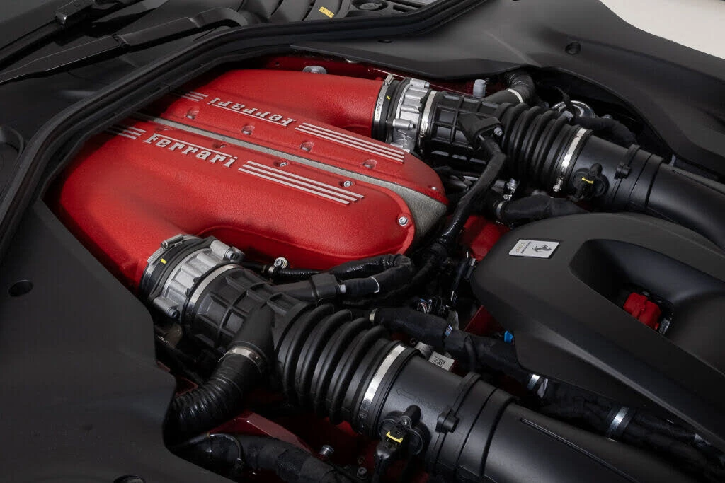 2025 Ferrari 12Cilindri - Image 25 of 31