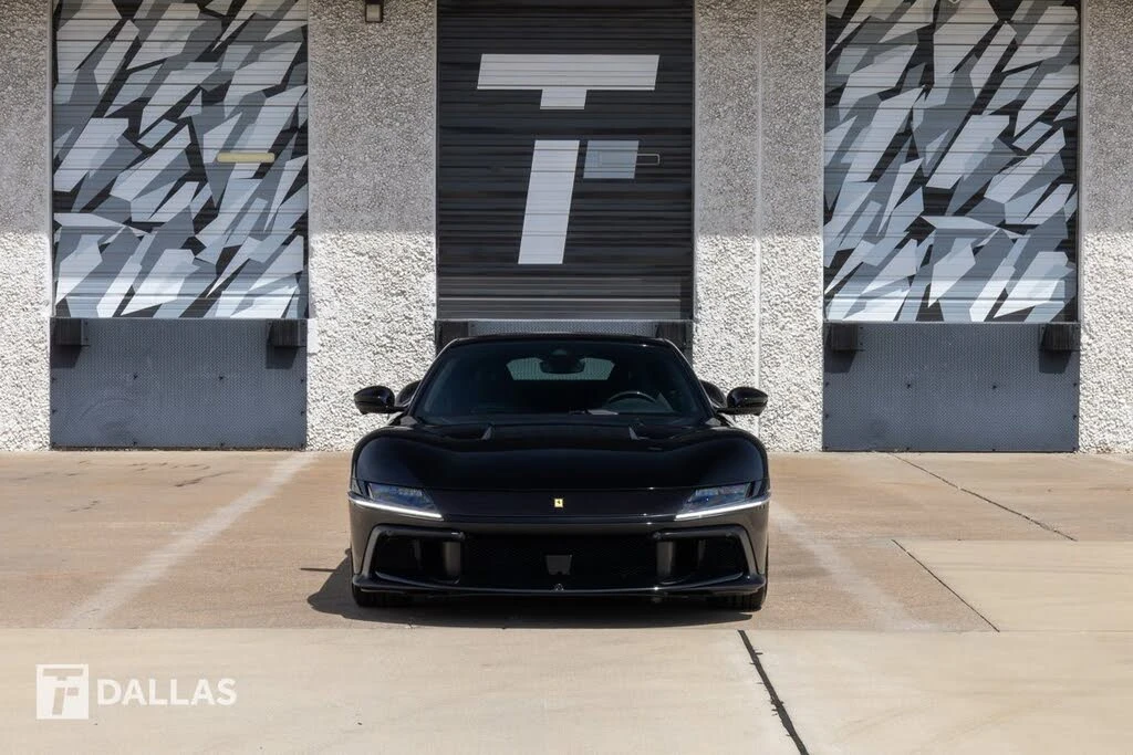 2025 Ferrari 12Cilindri - Image 4 of 31