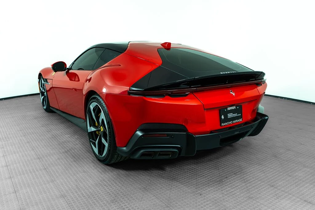2025 Ferrari 12Cilindri - Image 4 of 31