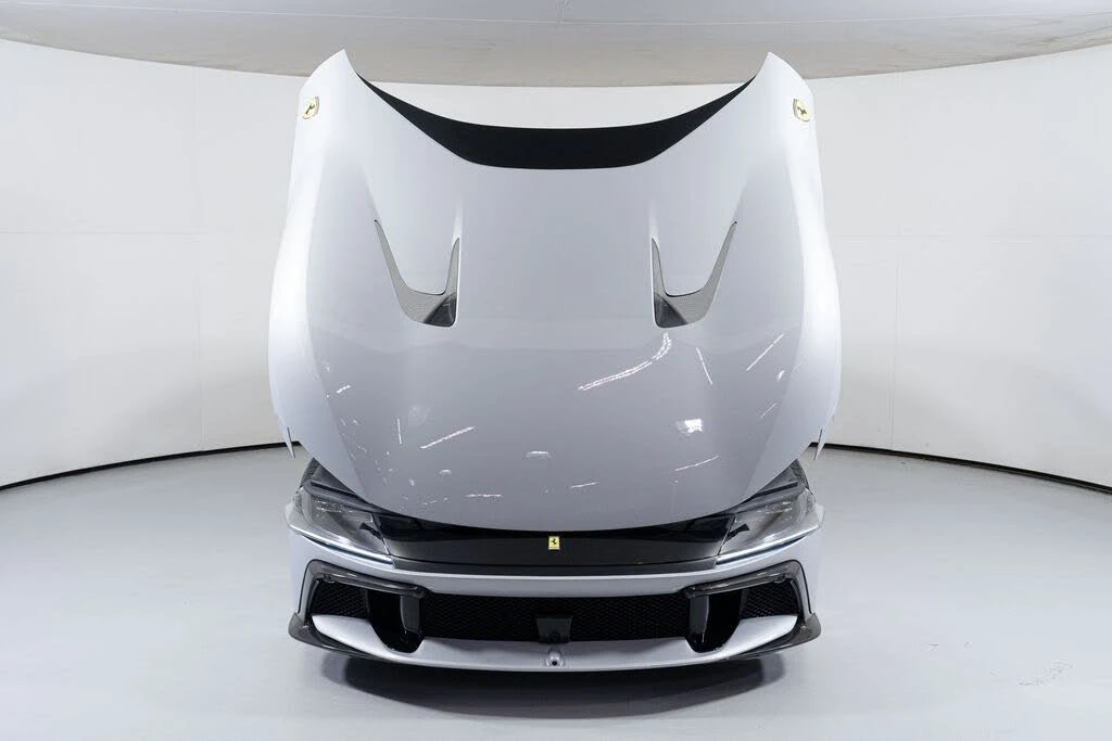 2025 Ferrari 12Cilindri - Image 8 of 31