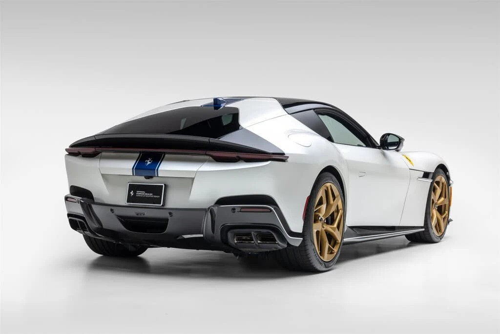 2025 Ferrari 12Cilindri - Image 4 of 31