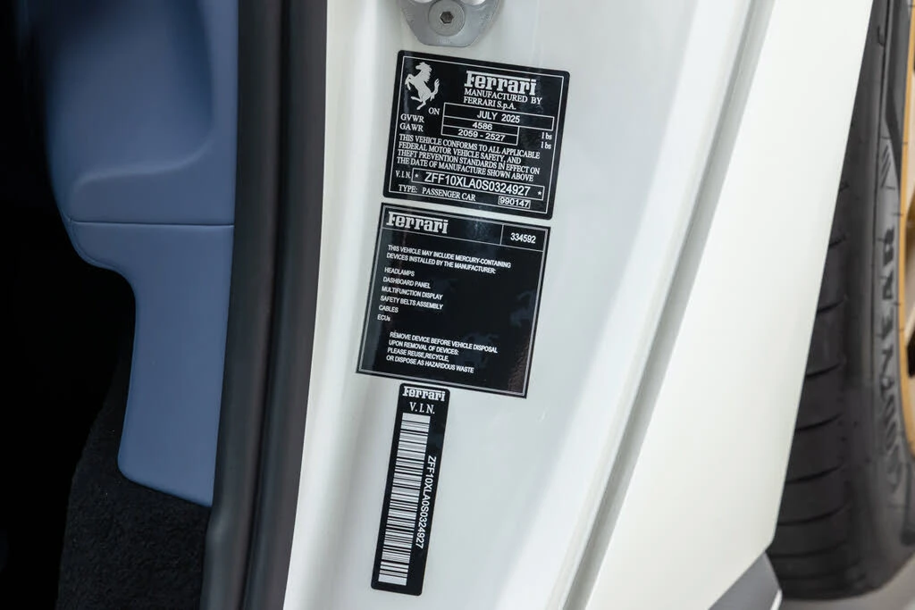 2025 Ferrari 12Cilindri - Image 23 of 31