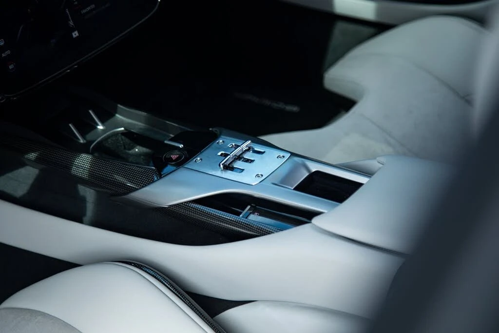 2025 Ferrari 12Cilindri - Image 14 of 31