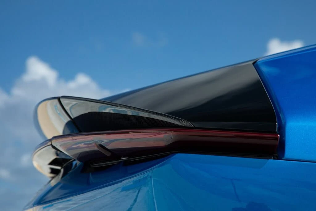 2025 Ferrari 12Cilindri - Image 17 of 31