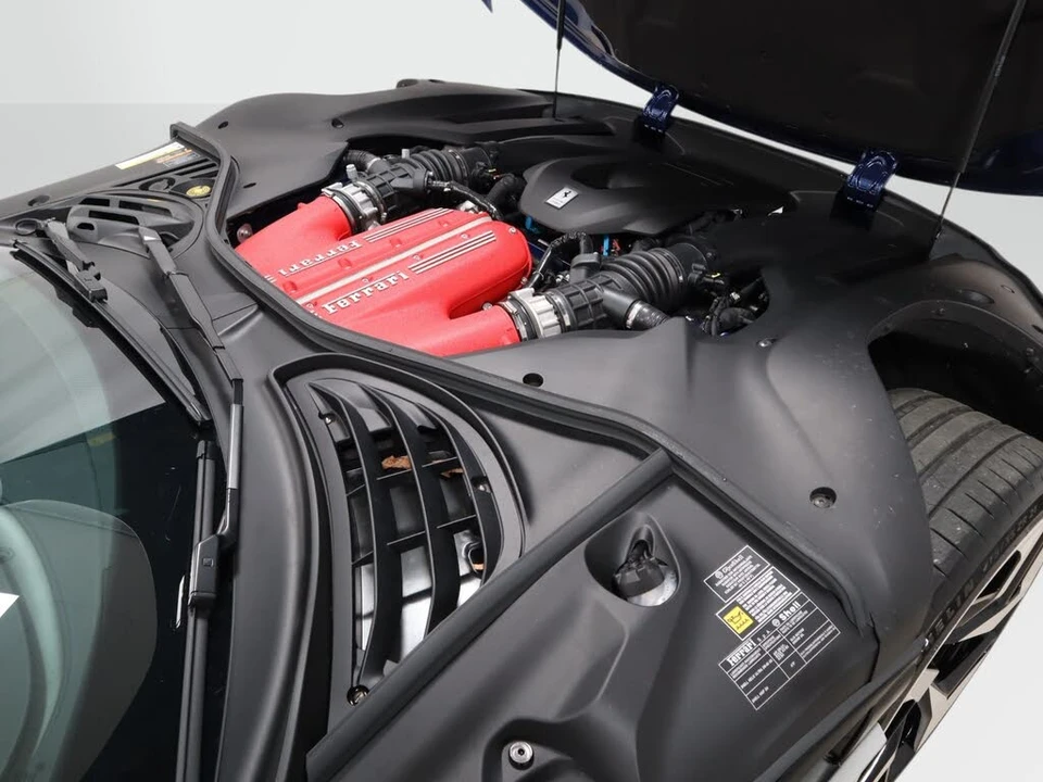 2025 Ferrari 12Cilindri - Image 13 of 31