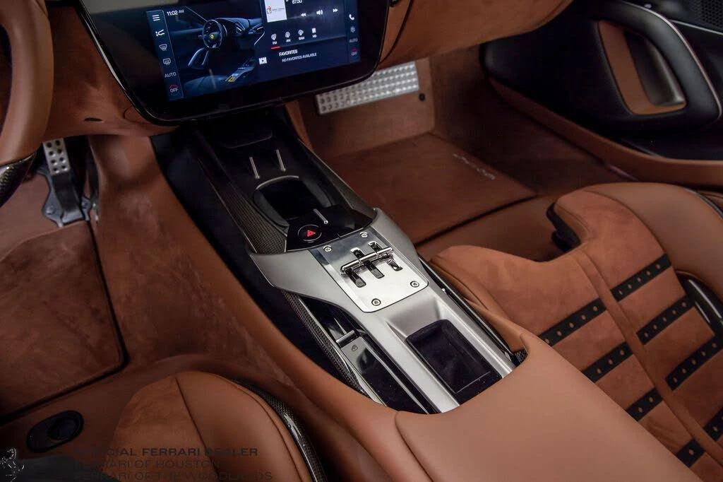 2025 Ferrari 12Cilindri - Image 15 of 31