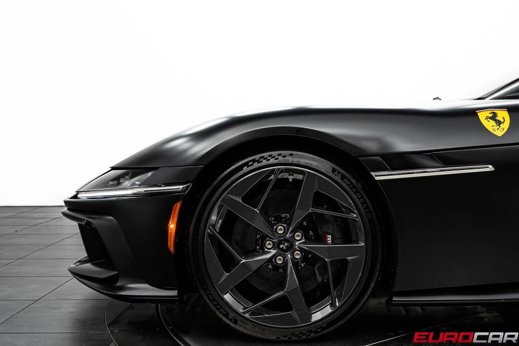 2025 Ferrari 12Cilindri - Image 13 of 31