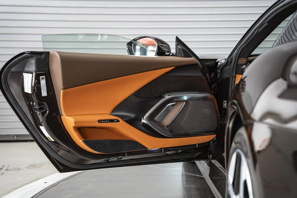 2025 Ferrari 12Cilindri - Image 21 of 31
