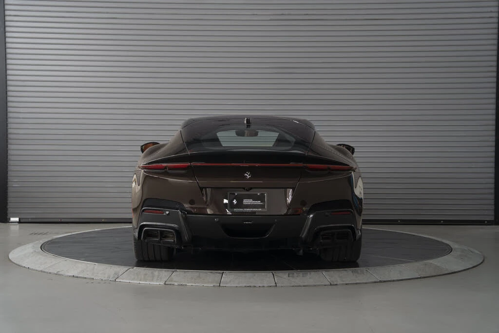 2025 Ferrari 12Cilindri - Image 4 of 31
