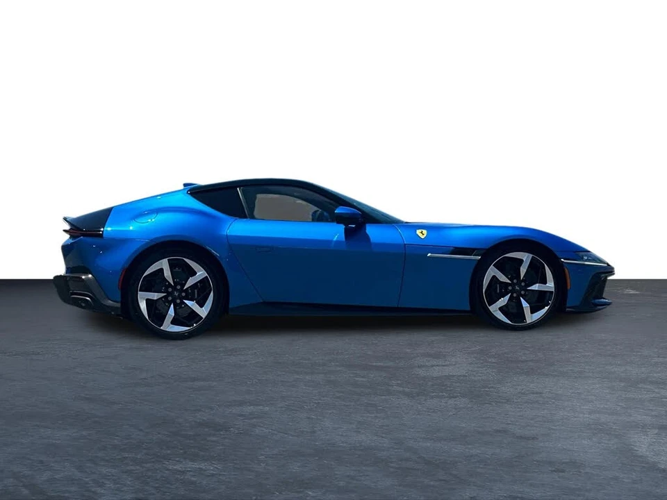 2025 Ferrari 12Cilindri - Image 8 of 31