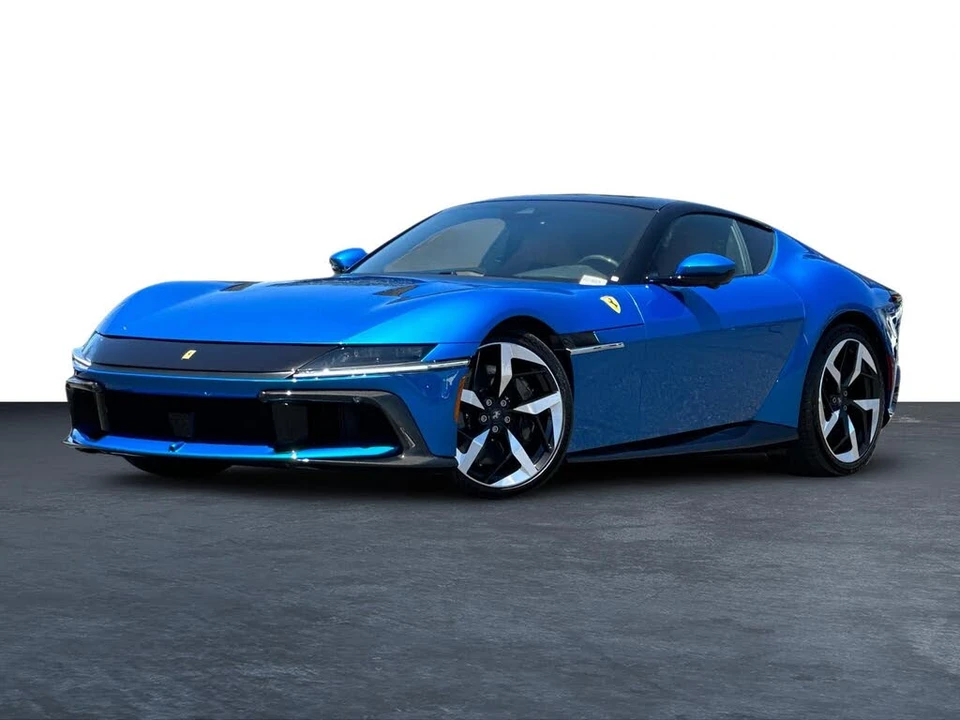 2025 Ferrari 12Cilindri - Image 2 of 31