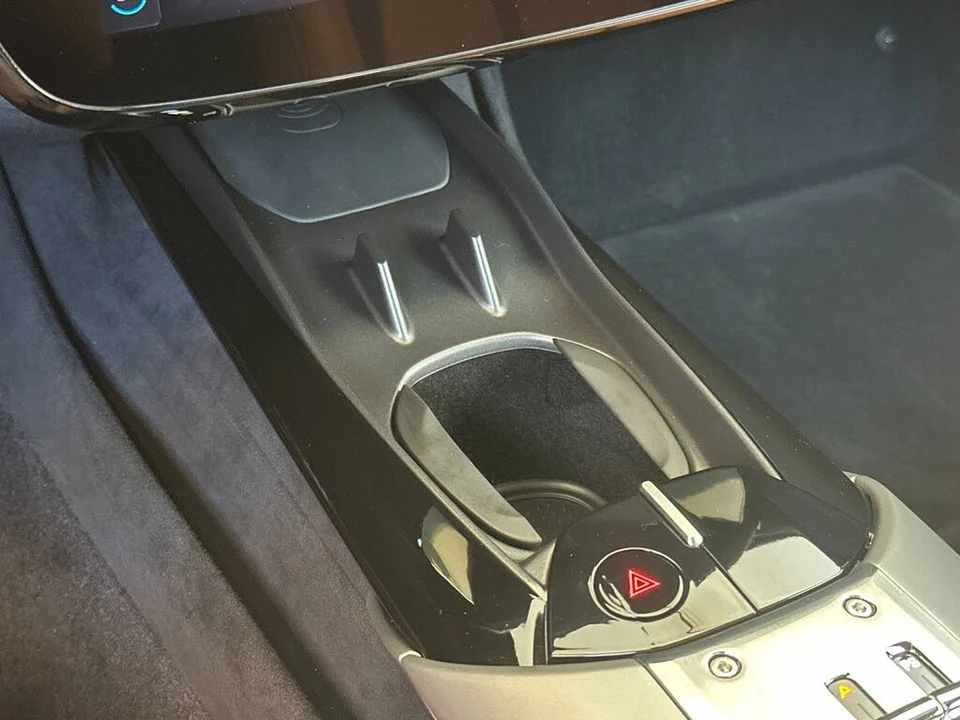 2025 Ferrari 12Cilindri - Image 20 of 31