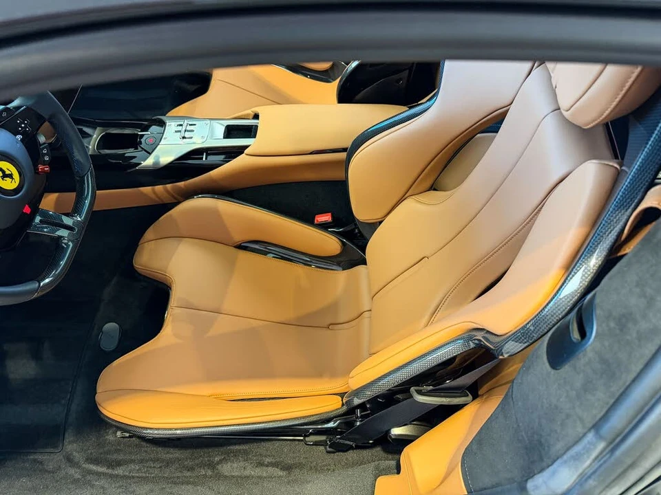 2025 Ferrari 12Cilindri - Image 11 of 23