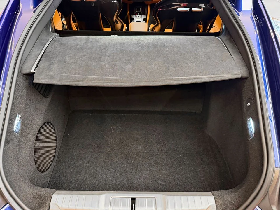 2025 Ferrari 12Cilindri - Image 21 of 23