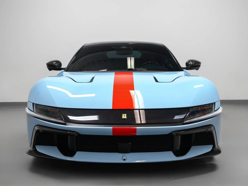 2025 Ferrari 12Cilindri - Image 17 of 31