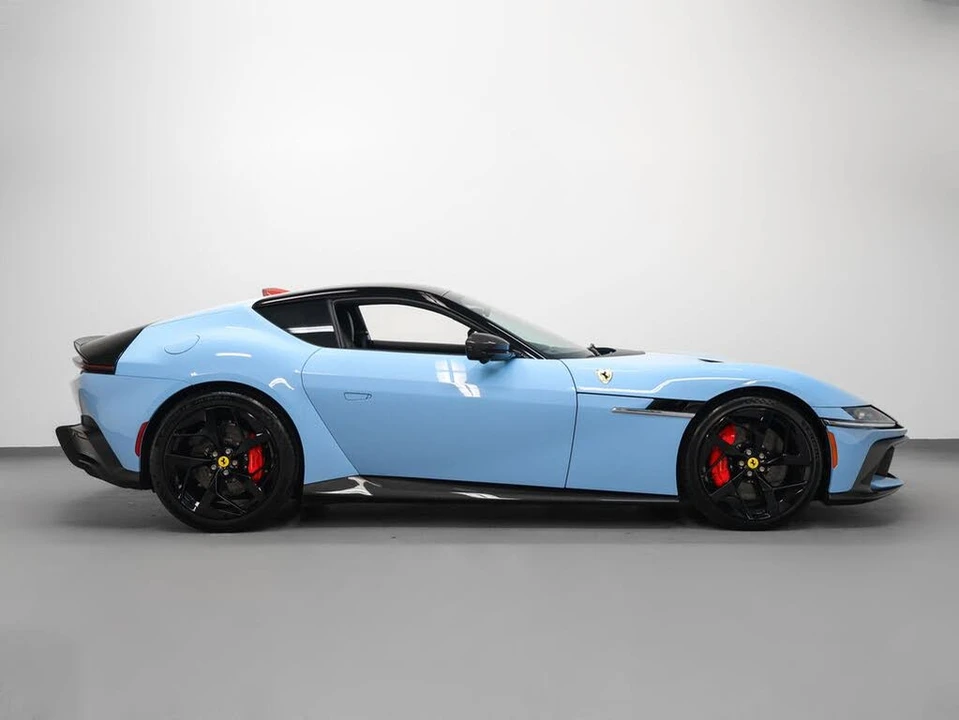 2025 Ferrari 12Cilindri - Image 9 of 31
