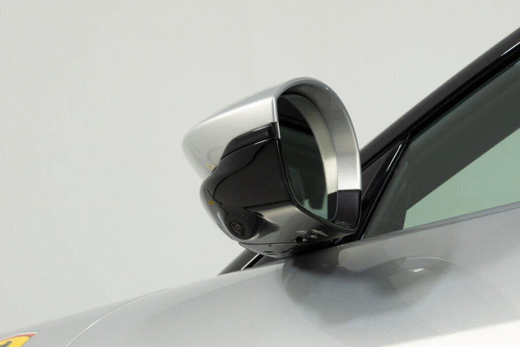 2025 Ferrari 12Cilindri - Image 13 of 31