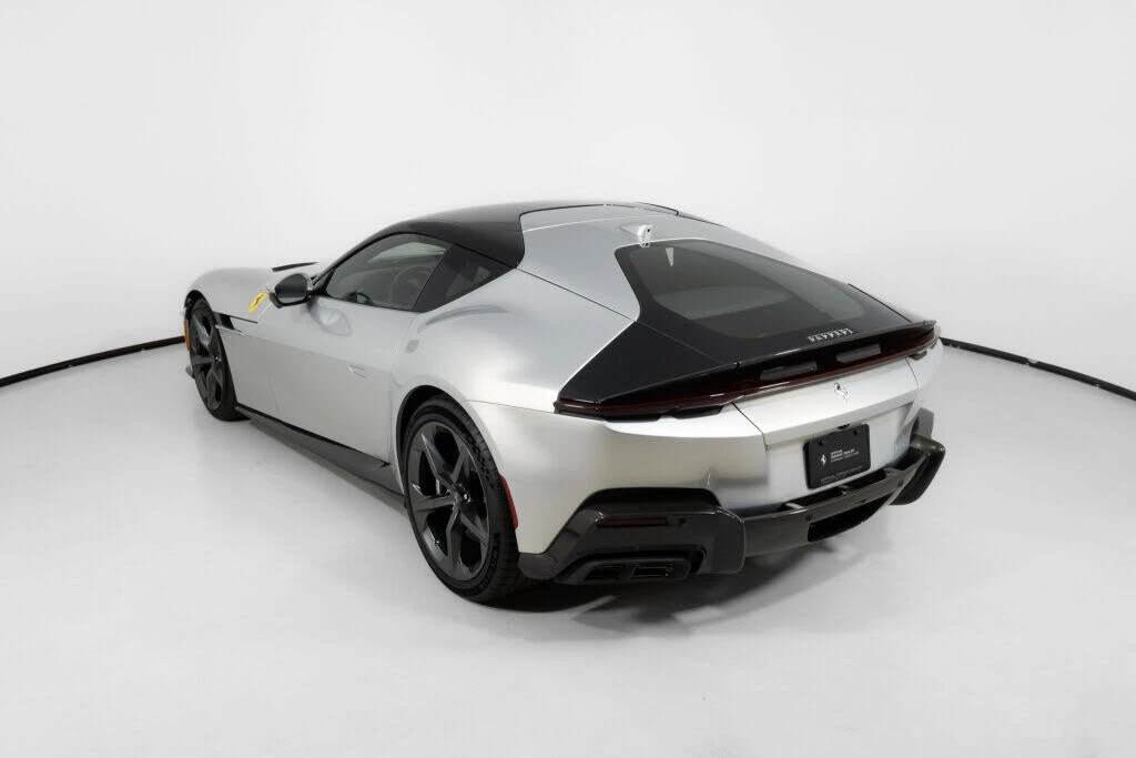 2025 Ferrari 12Cilindri - Image 16 of 31
