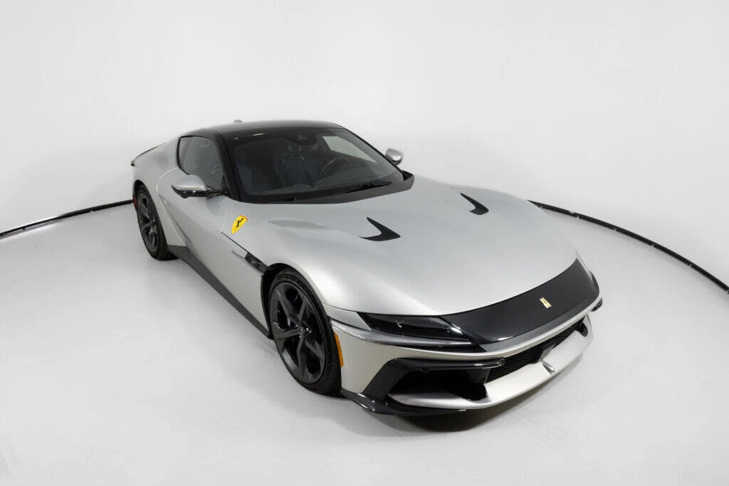 2025 Ferrari 12Cilindri - Image 22 of 31