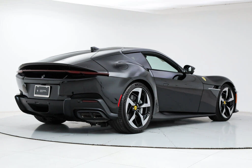 2025 Ferrari 12Cilindri - Image 8 of 31