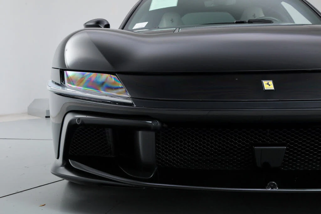 2025 Ferrari 12Cilindri - Image 13 of 31