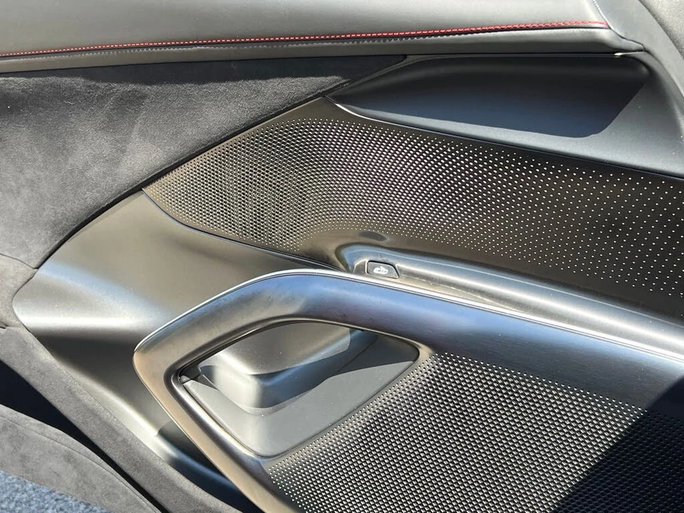 2025 Ferrari 12Cilindri - Image 26 of 31