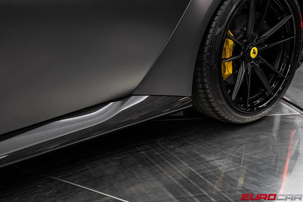 2025 Ferrari 12Cilindri - Image 17 of 31