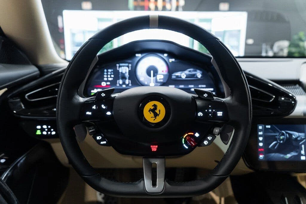 2025 Ferrari 12Cilindri - Image 5 of 31