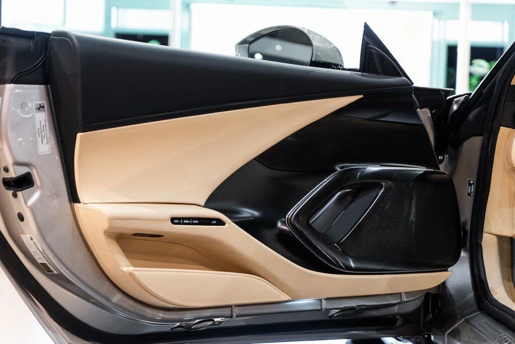 2025 Ferrari 12Cilindri - Image 21 of 31