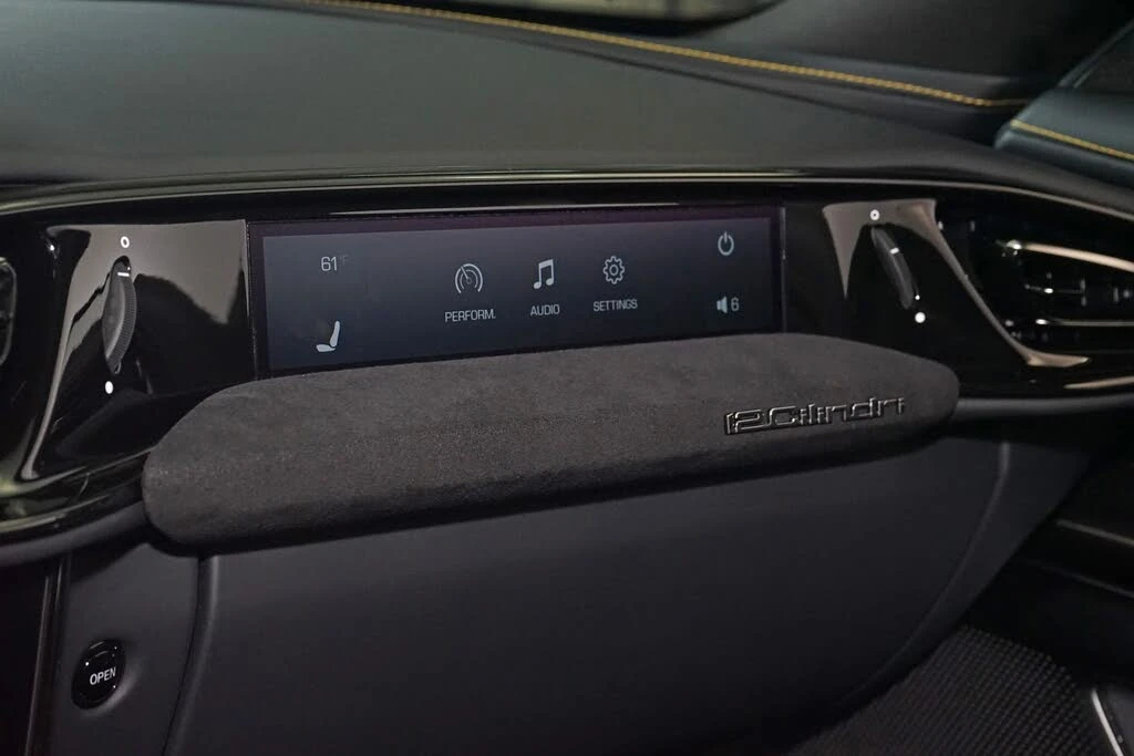 2025 Ferrari 12Cilindri - Image 25 of 31