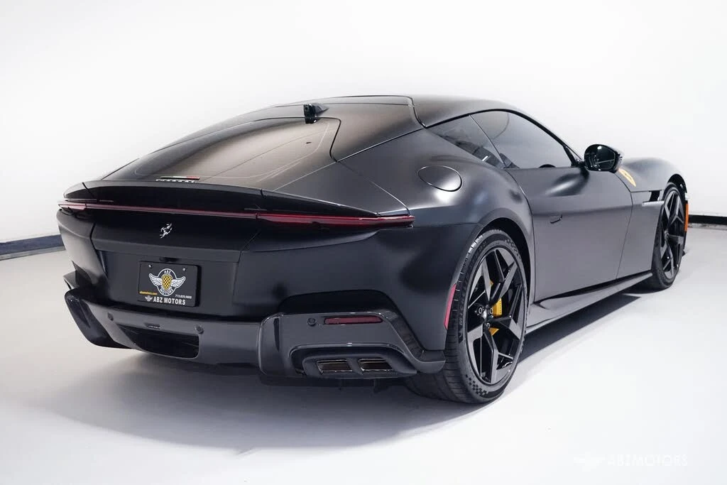 2025 Ferrari 12Cilindri - Image 7 of 31