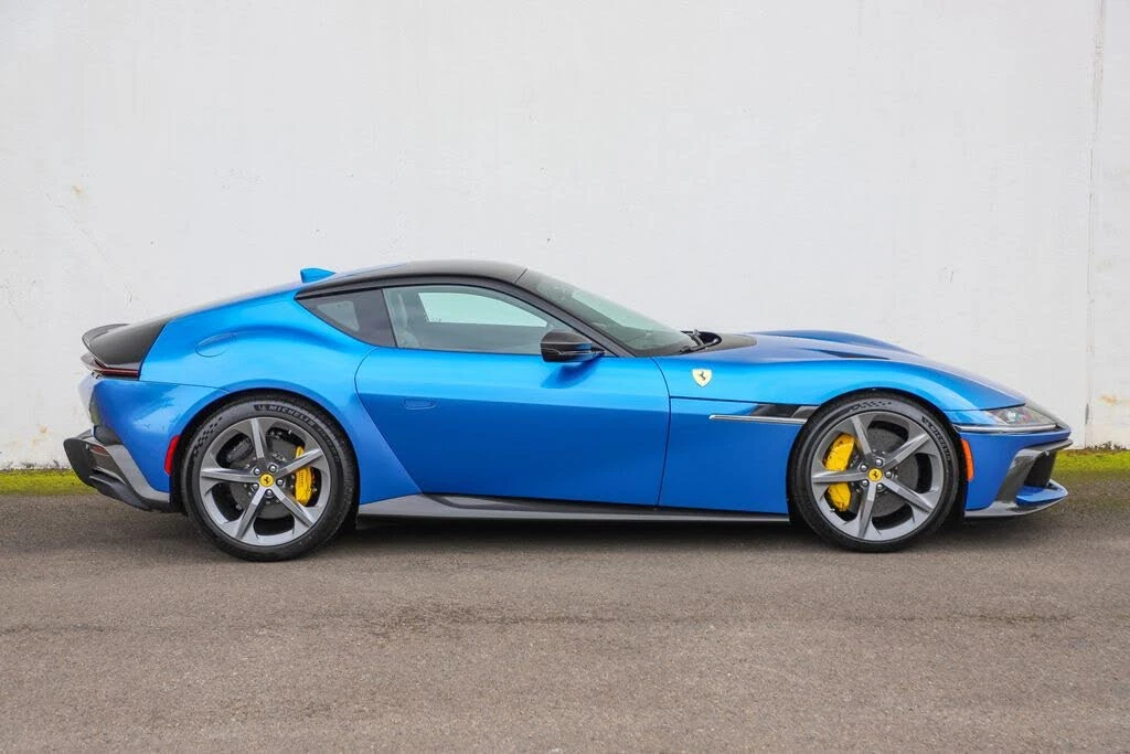 2025 Ferrari 12Cilindri - Image 3 of 31