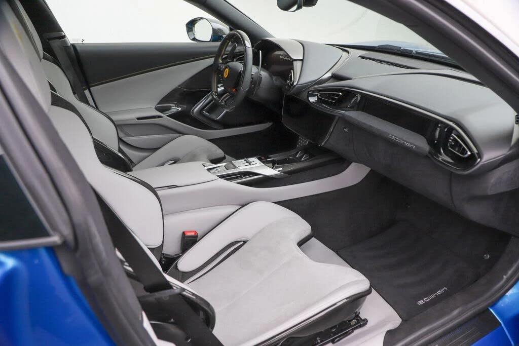 2025 Ferrari 12Cilindri - Image 19 of 31
